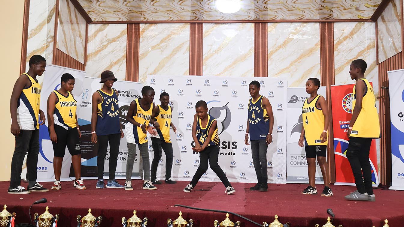 A special dance from Shewula High School evoked Phindy The Real Queen who later took the dance stage after their performance.